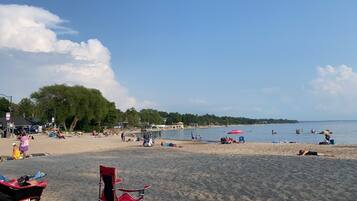Beach nearby, sun-loungers