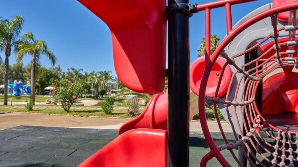 Children's play area - outdoor - The Navigator - Palm Oasis Alvor (Portimão)