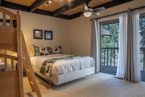 4 Schlafzimmer, Bügeleisen/Bügelbrett