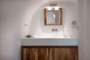 Shower, hair dryer, towels, soap - Cave Design House, Hot Tub-Caldera View (10 M- Aegean Santorini Imerovigli)