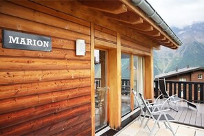 Exterior detail - Heidihaus, Ski-in Ski-out on the Swiss Alps (Valais)