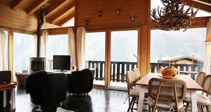 Heidihaus, Ski-in Ski-out on the Swiss Alps