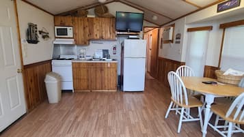 Microwave, oven, coffee/tea maker, toaster