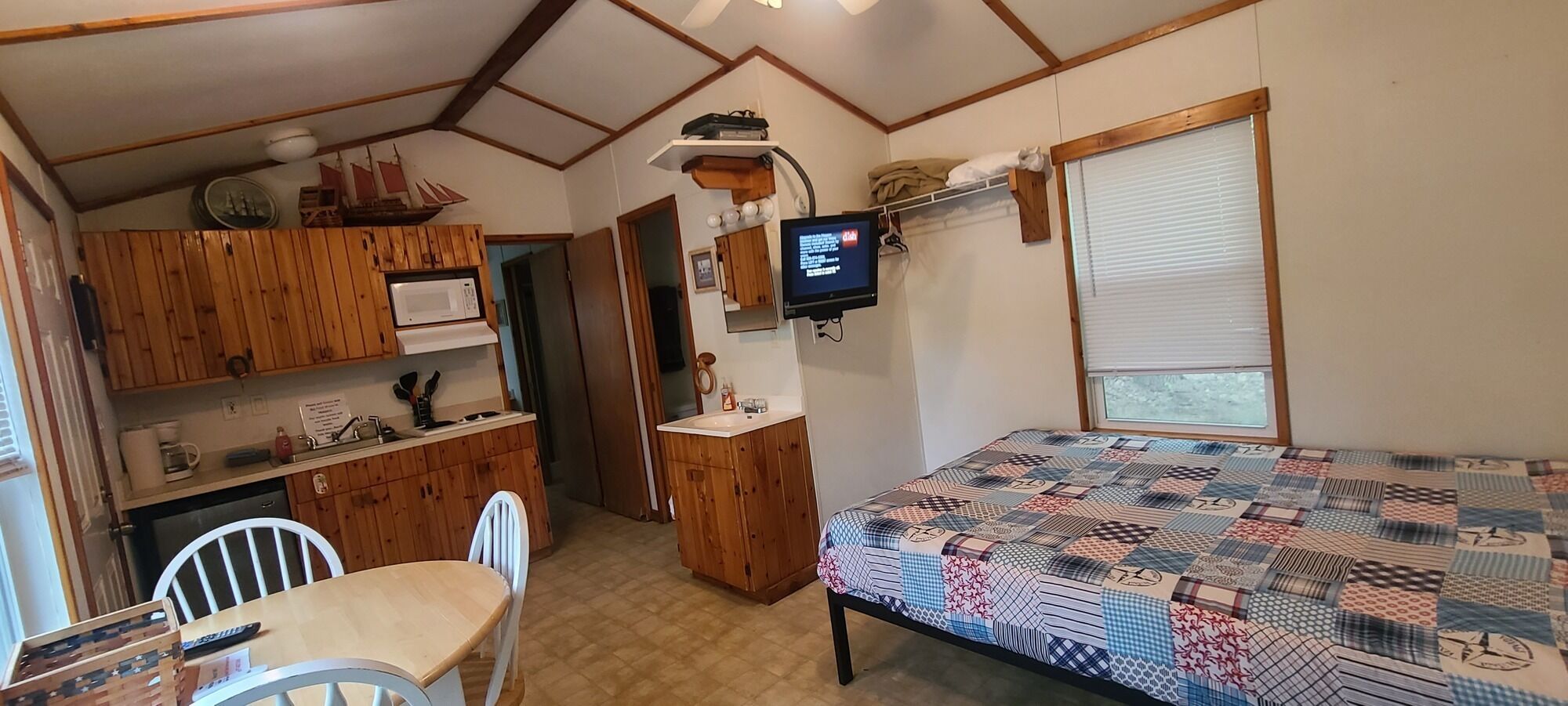 1 bedroom, WiFi, bed sheets