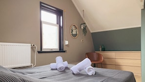 3 chambres, fer et planche à repasser, Wi-Fi gratuit, draps fournis