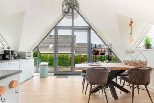 14P 9B villa Aquarius close to forest and lake