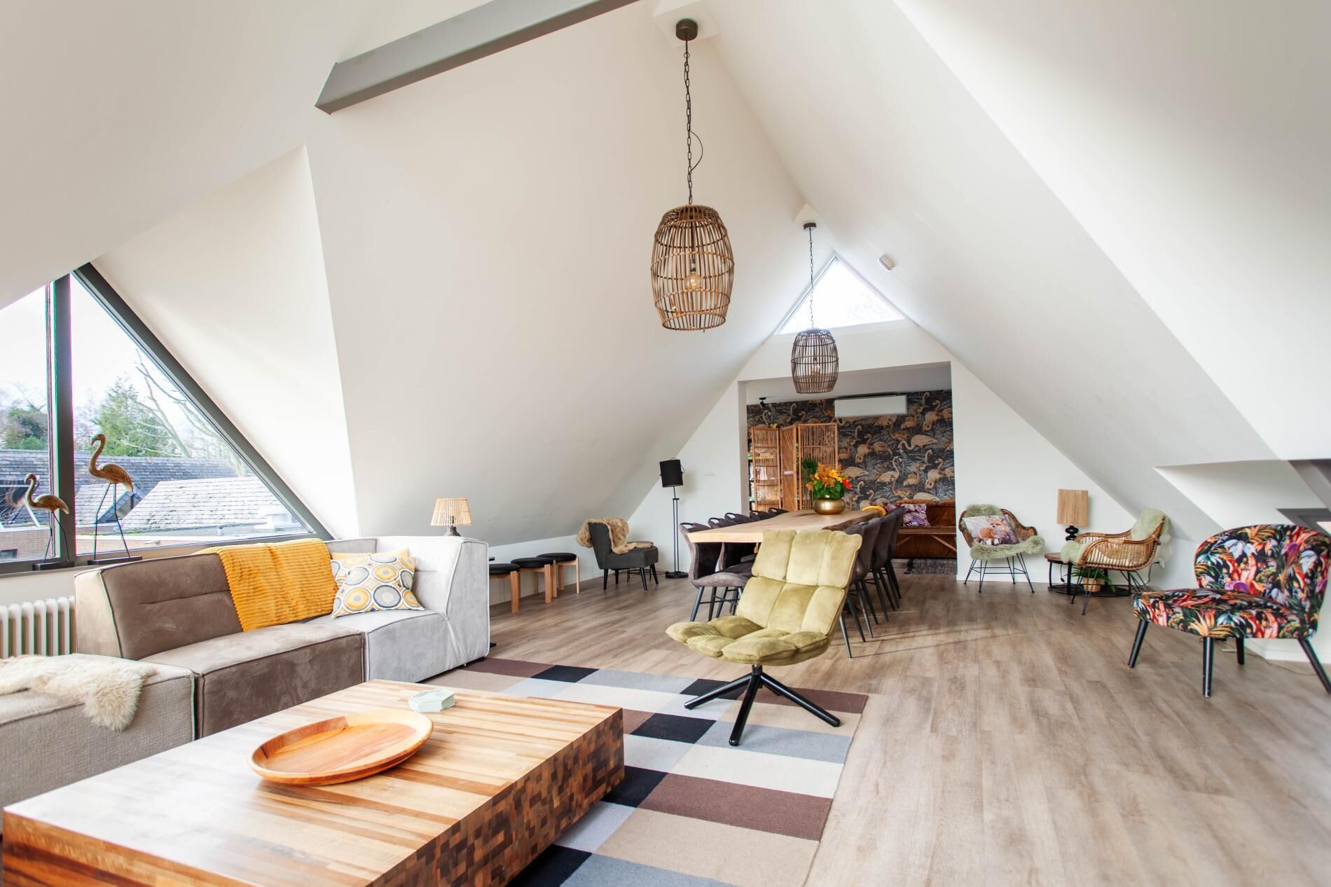 Smart-TV, Tischtennisplatte