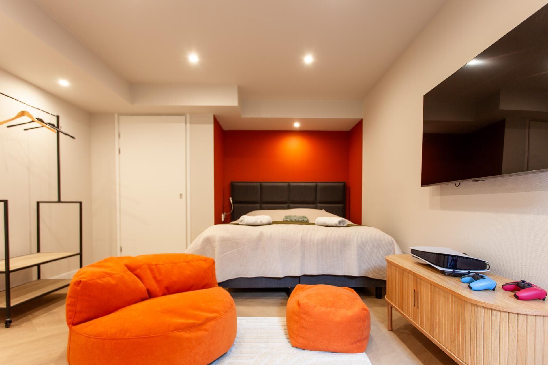 6 chambres, accès au Wi-Fi (inclus), literie fournie