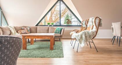 12P 6B Luxurious forest villa "De Steenbok" close to forest and IJsselmeer