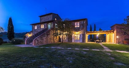 Le Colombelline 12, Emma Villas