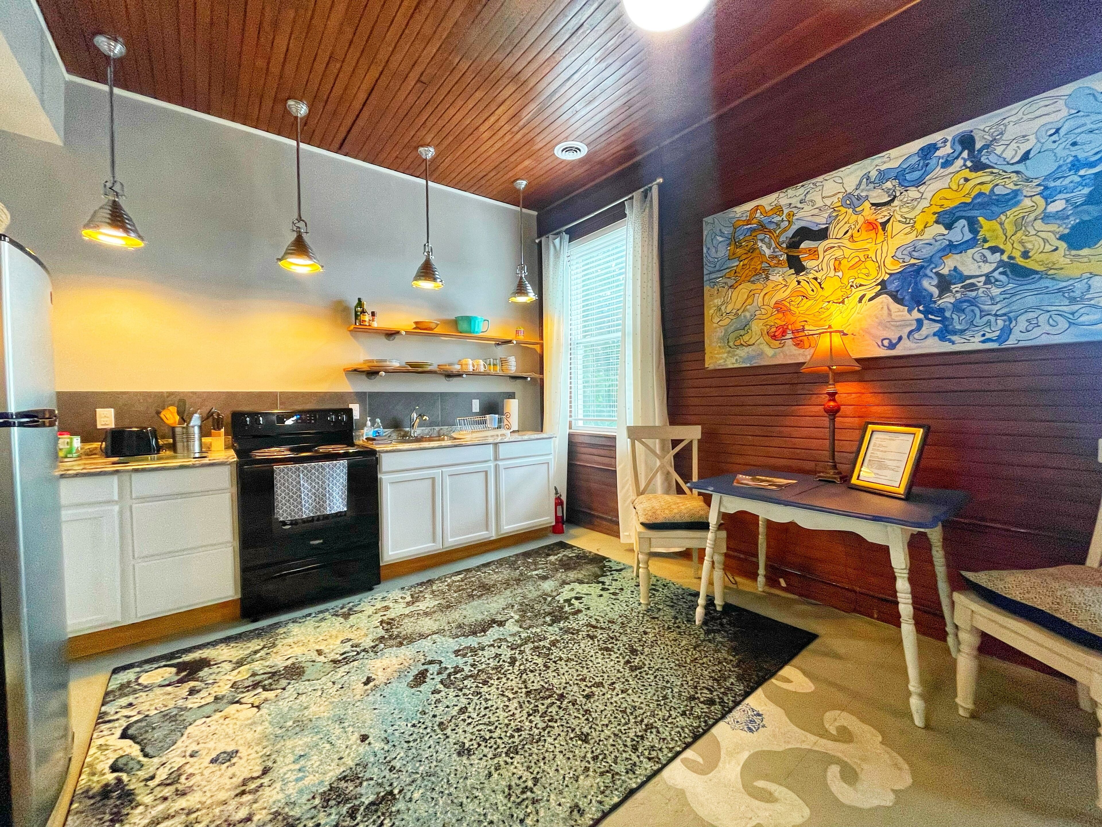 The Drifter, A Sustainable Cozy One Bedroom