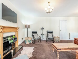 Living area - 4 bedroom accommodation in Coleford (Coleford)