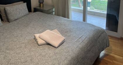 Glyfada beach-side cozy apartment