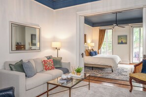 1 bedroom, desk, iron/ironing board, free WiFi