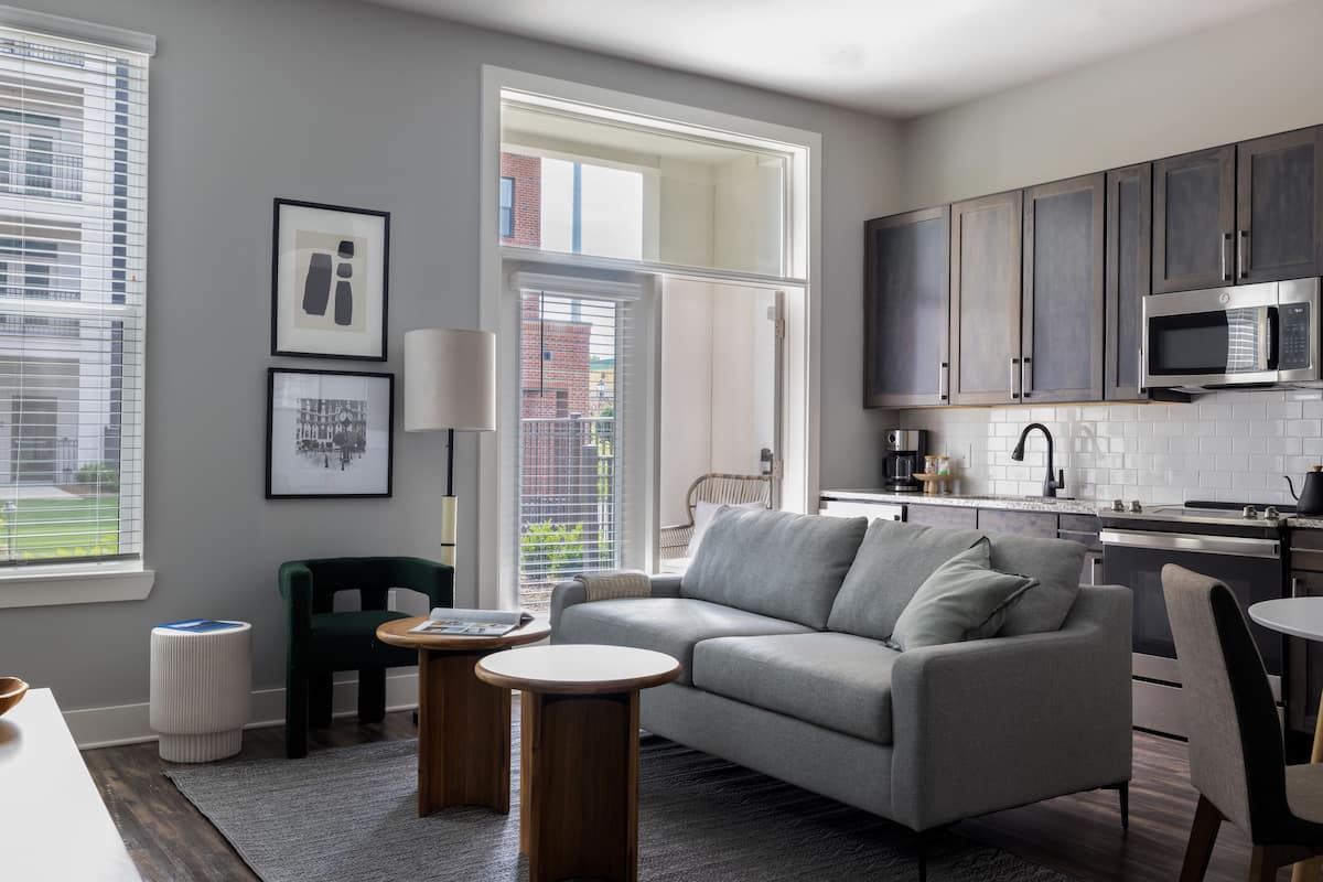 Studio | 1 bedroom, laptop workspace, blackout drapes, iron/ironing board