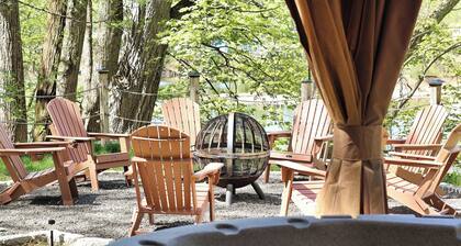 Serenity Creek: Waterfront Retreat w/ Hot Tub & Wood Burning Stove!