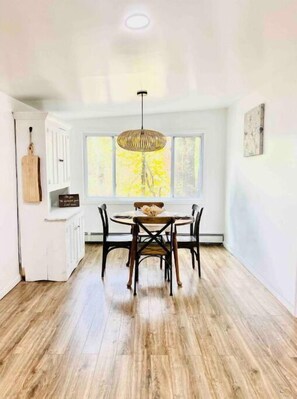 Dining - Serenity Creek: Waterfront Retreat w/ Hot Tub & Wood Burning Stove! (Lake Katrine)