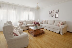 Living area - 174A Amplio apartamento playa San Lorenzo (Gijón)