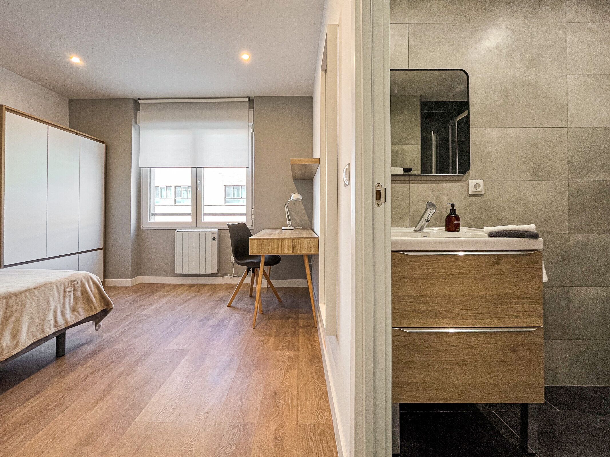 5 bedrooms, free WiFi, bed sheets