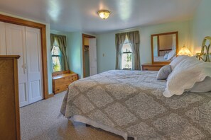 3 bedrooms, desk, iron/ironing board, WiFi