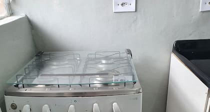 KITNET PRACINHA