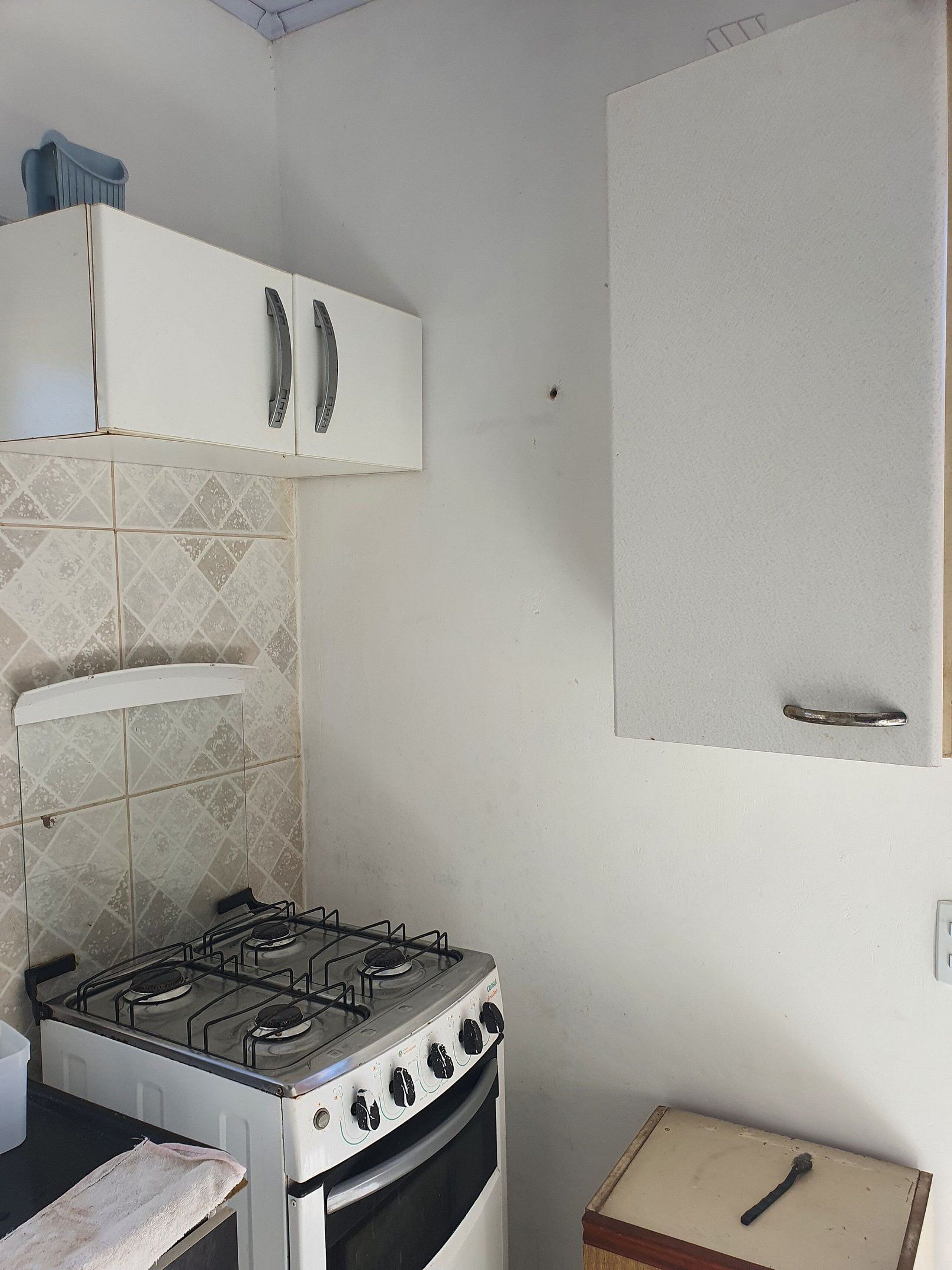 Studio | Private kitchen | Fridge, microwave, cookware/dishes/utensils