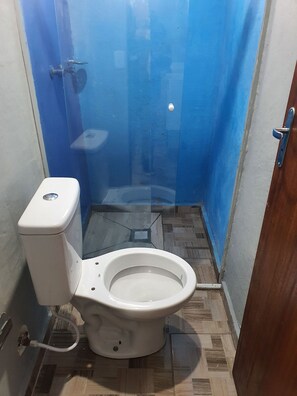 Economy Studio | Bathroom - KITNET PRACINHA (Pracinha)