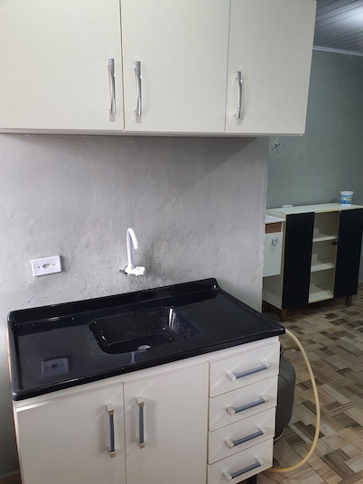 KITNET PRACINHA