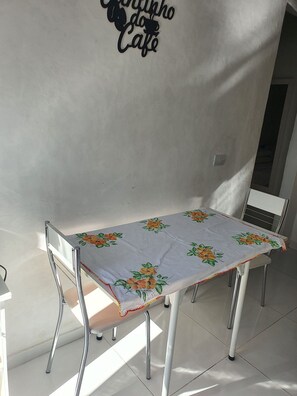 Studio | Dining - KITNET PRACINHA (Pracinha)