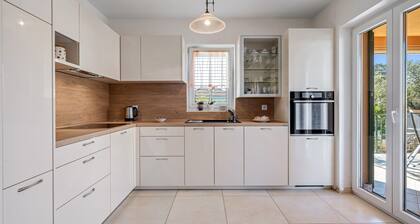 Two bedroom apartment with Terrace