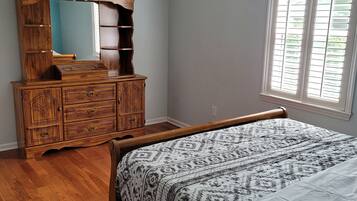 2 bedrooms, WiFi, bed sheets