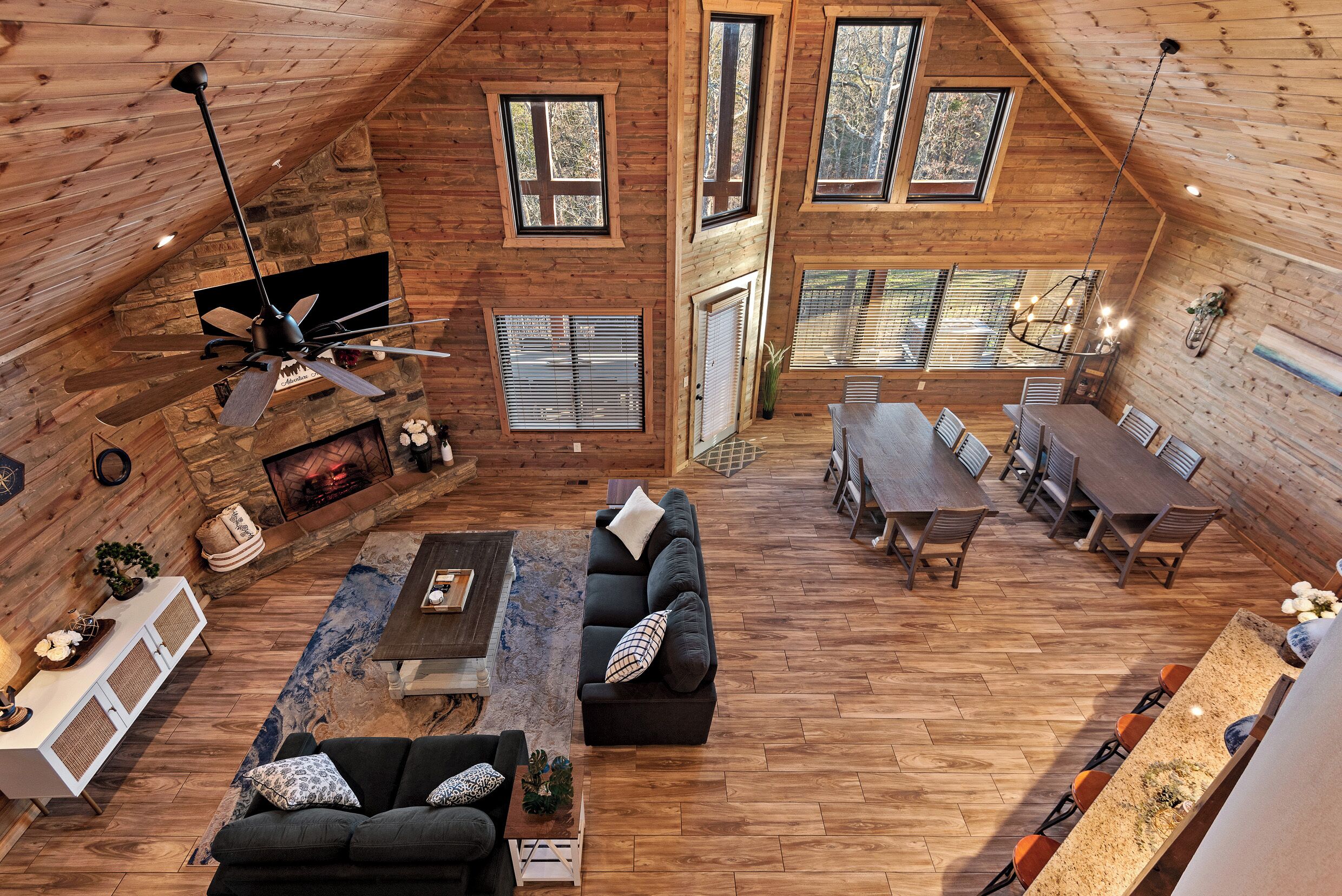 Smart TV, fireplace, ping pong