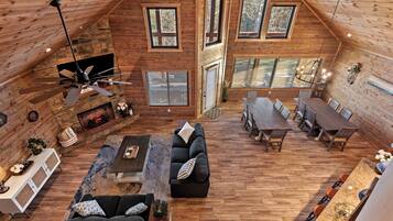 Smart TV, fireplace, ping pong