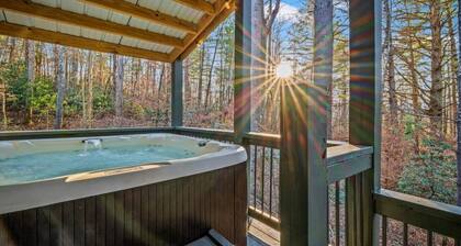 Spacious Villa for 20: Hot Tub & Game Room