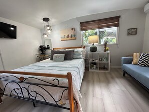 2 chambres, coffres-forts dans les chambres, bureau