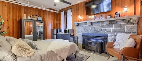 1 bedroom, iron/ironing board