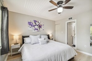 2 bedrooms, desk, iron/ironing board, travel cot