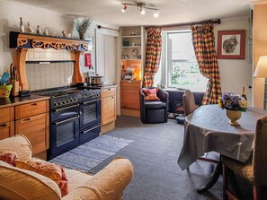 صورة غير مصنفة، 2 من 24، زرّ