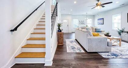 Coastal Home in the heart of downtown ILM
