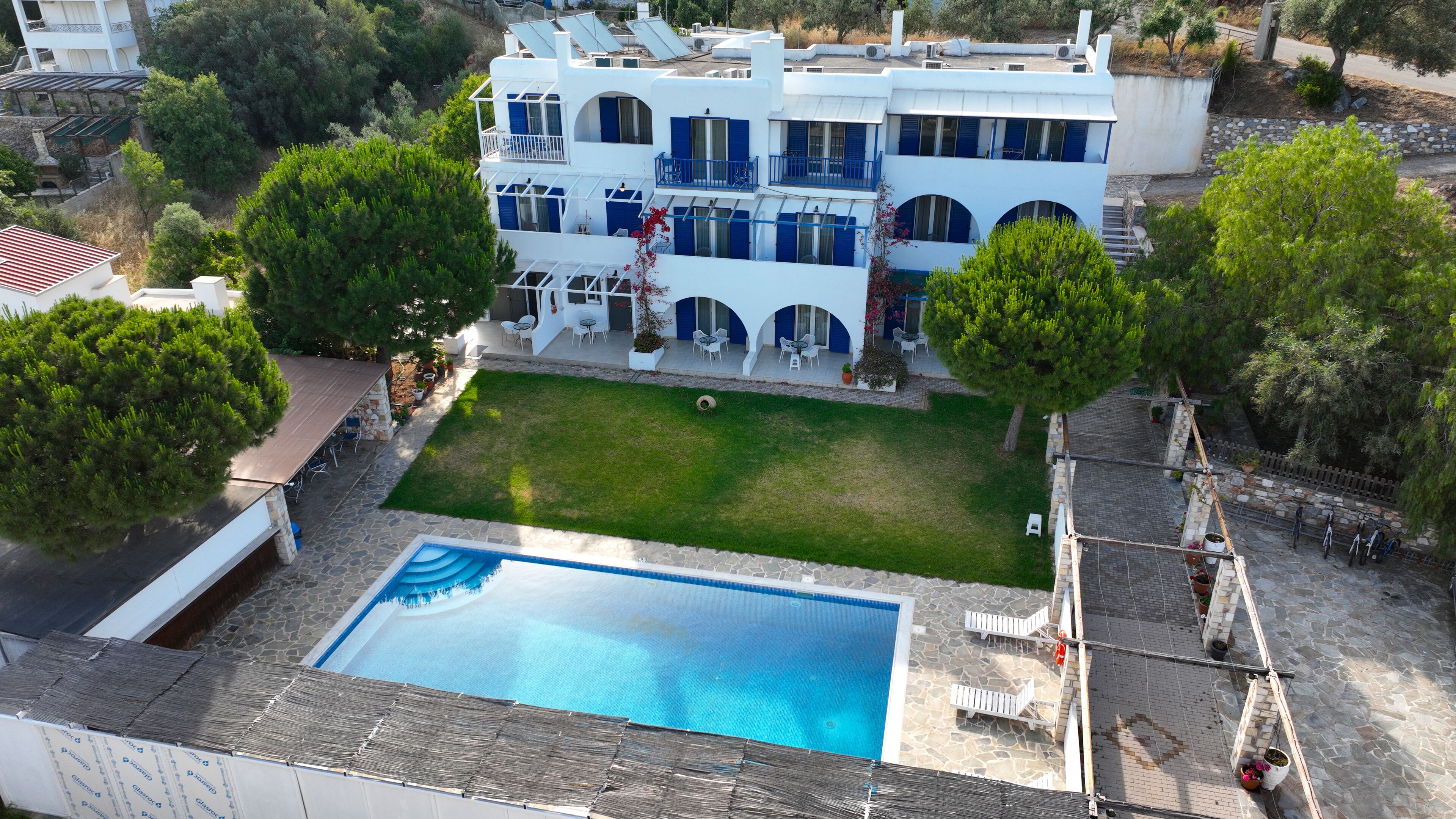 Piscina a l'aire lliure de temporada 