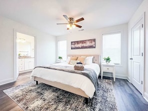 3 bedrooms, iron/ironing board, travel crib, WiFi