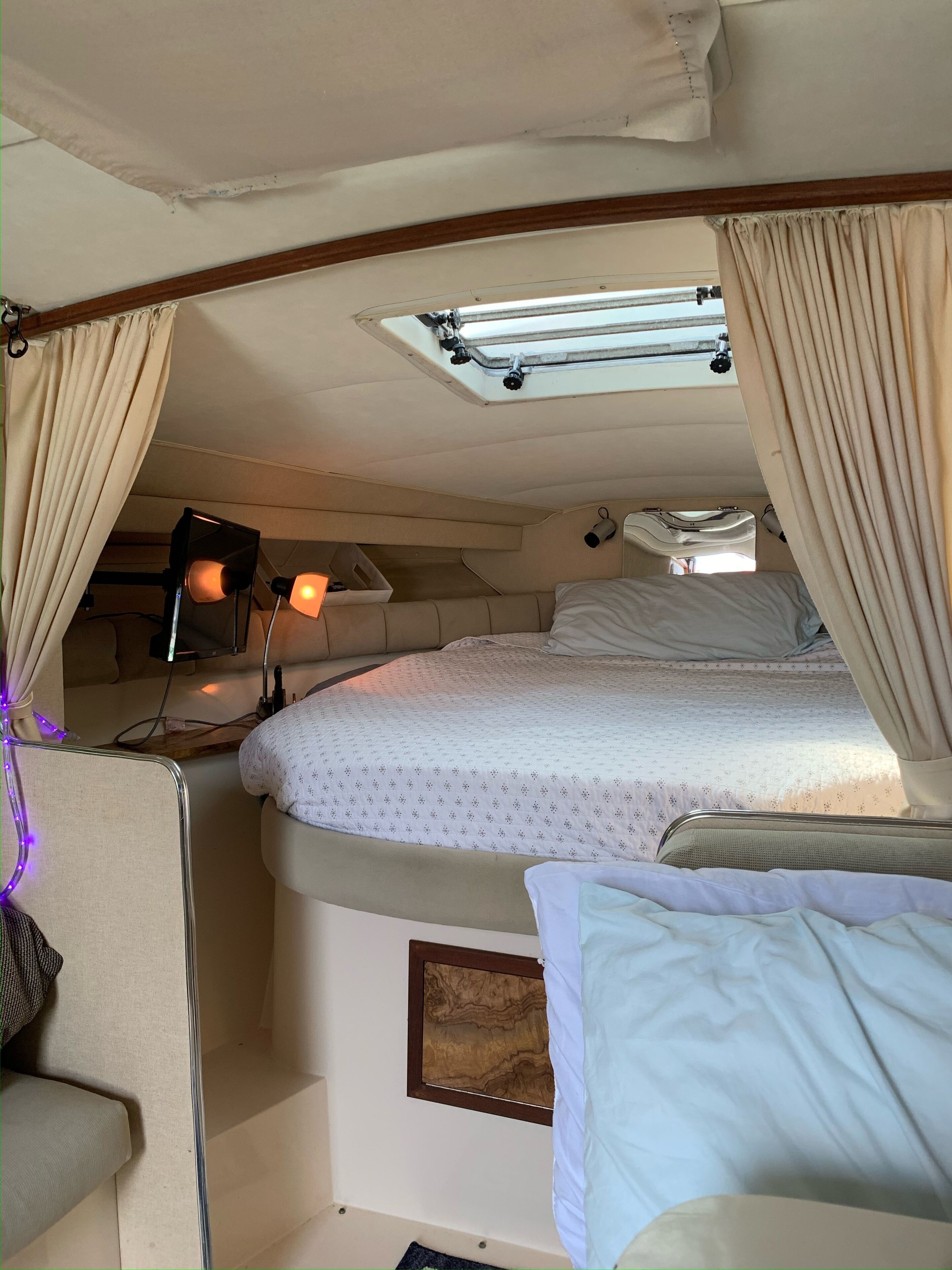 1 habitación, escritorio, wifi gratis y ropa de cama 