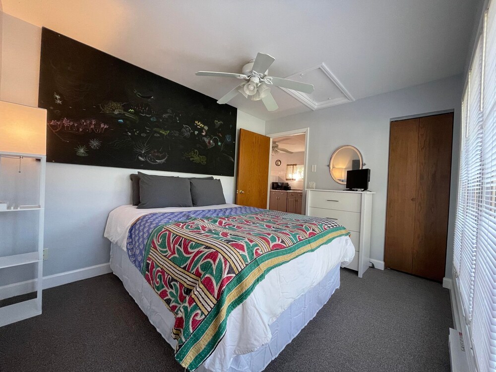 Cute cottage in the center of the Door Peninsula Pet Friendly