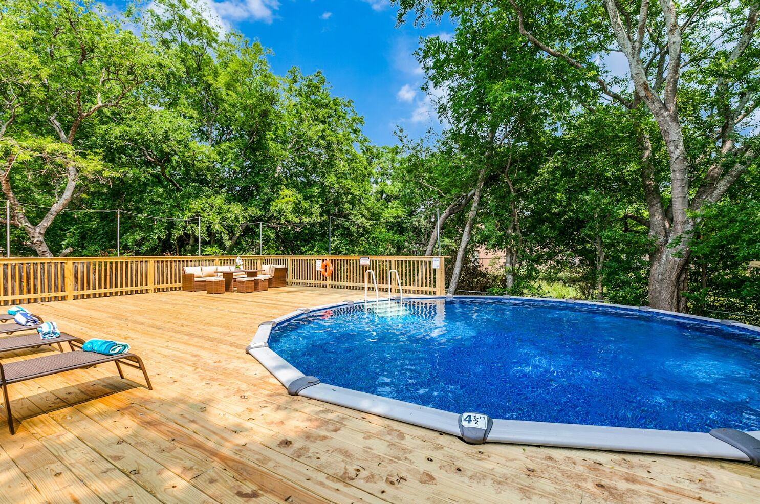 Cozy 3BR w Modern Amenities and Pool