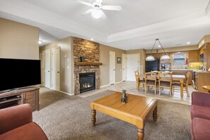 Smart-TV, peis og DVD-spiller