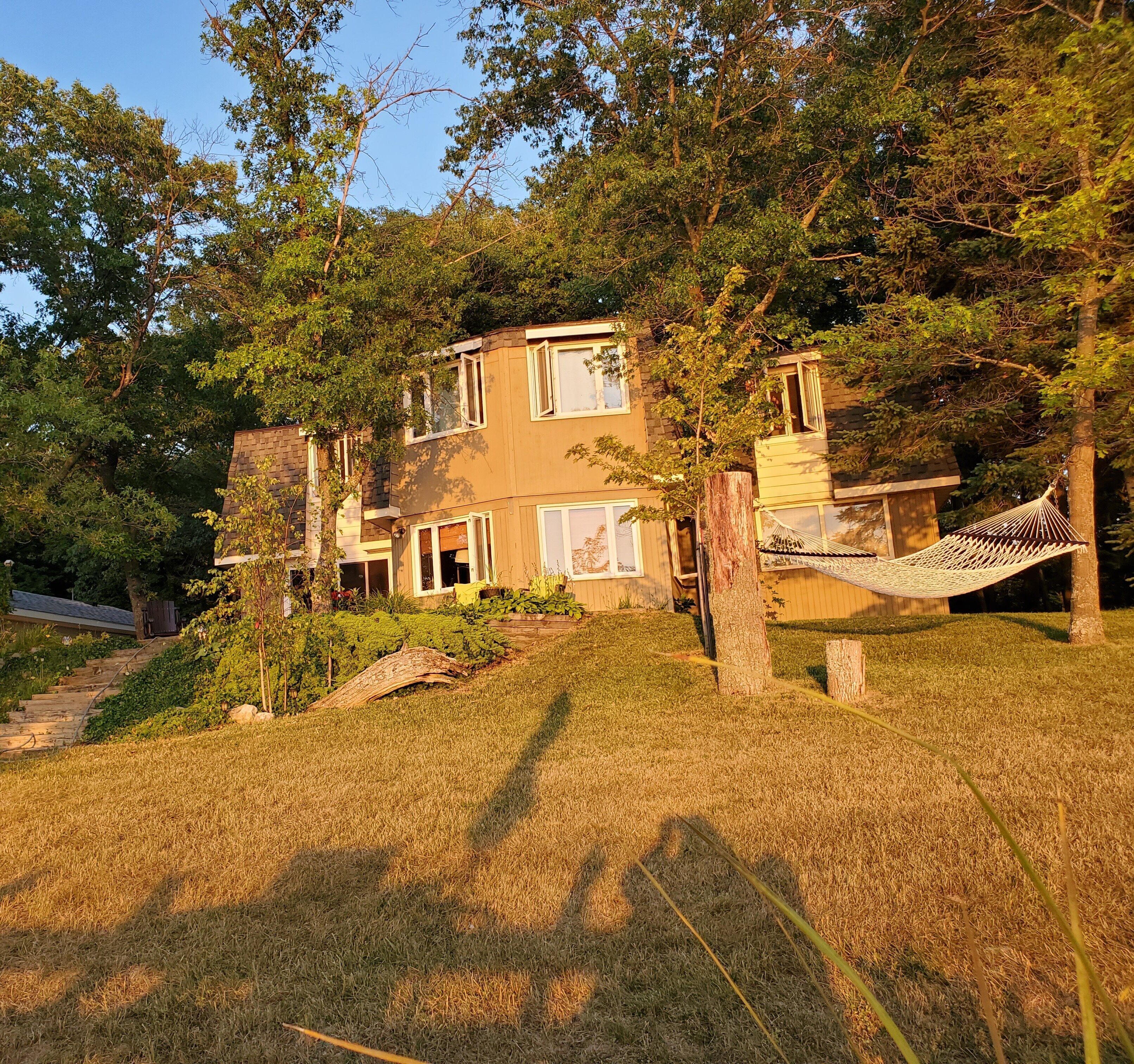 Private Beach Cottage - Family fun environment just 5 minutes from Port Austin