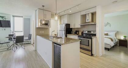 Gorgeous Water View Unit in Downtown Vancouver