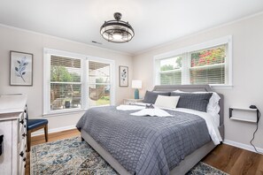 4 chambres, fer et planche à repasser, lit parapluie, Wi-Fi gratuit