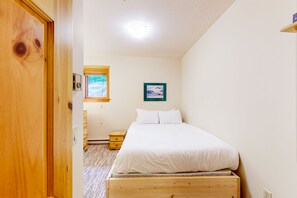 2 室のベッドルーム、インターネット、ベッドシーツ