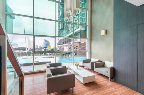 Cozy Living 1BR WIfI Connect to BTS Bitech
